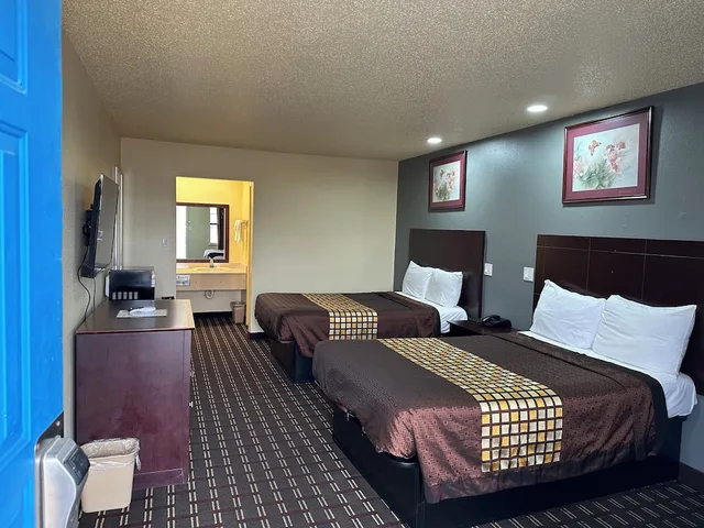 غرفة بسرير مزدوج للمدخنين، Americas Best Value Inn Suites 2/6