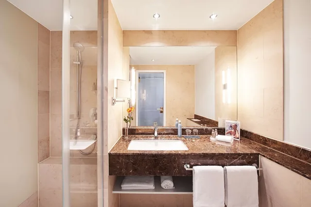 غرفة أساسية بسرير كوين، Parkhotel Heilbronn 4/4