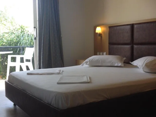 Standard, Double or Twin Bed, Crystal Beach Hotel 4/4