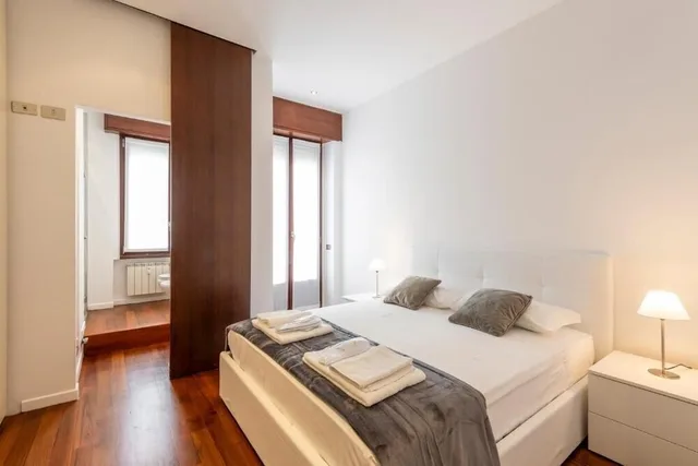 Sofa, Milan Royal Suites Luxury Apartments 2/6