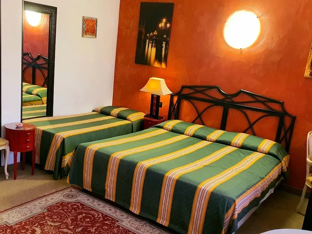 غرفة رباعية، Feel Inn 2/3