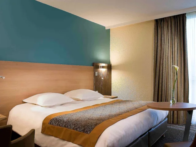 Classic, Double Bed, Mercure Lille Aeroport 5/10