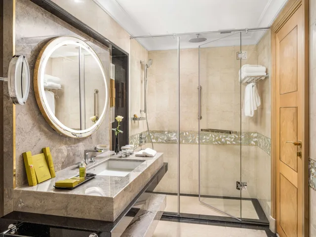 Premium, Twin Beds, Jeddah Hilton 4/5