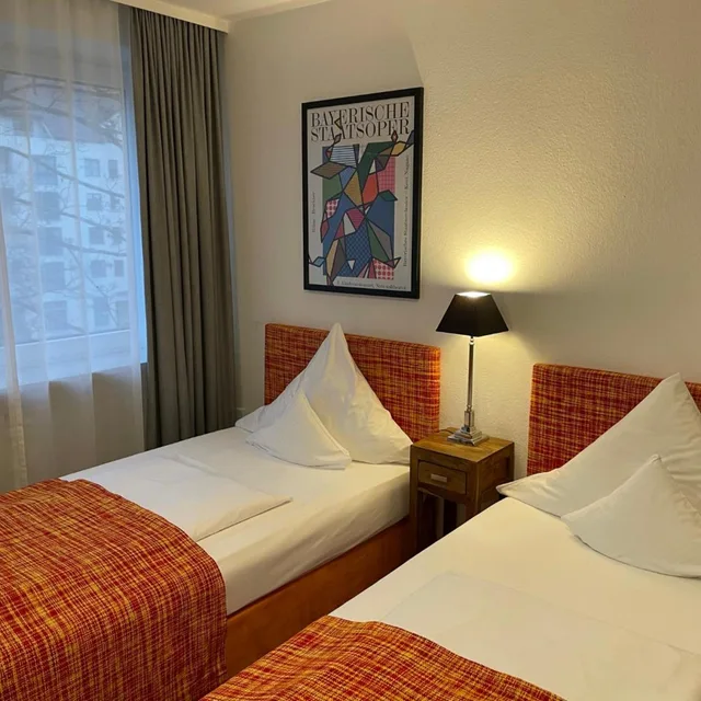 Room, Triple, Single Bed, Hotel Nymphenburg City 1/10
