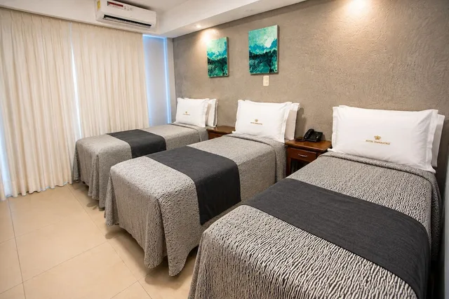 غرفة سوبيريور ثلاثية، Hotel Emperatriz 2/6