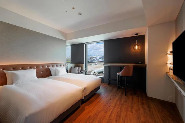Superior, Twin Beds, Airport Side، Hotel Metropolitan Tokyo Haneda 1/1
