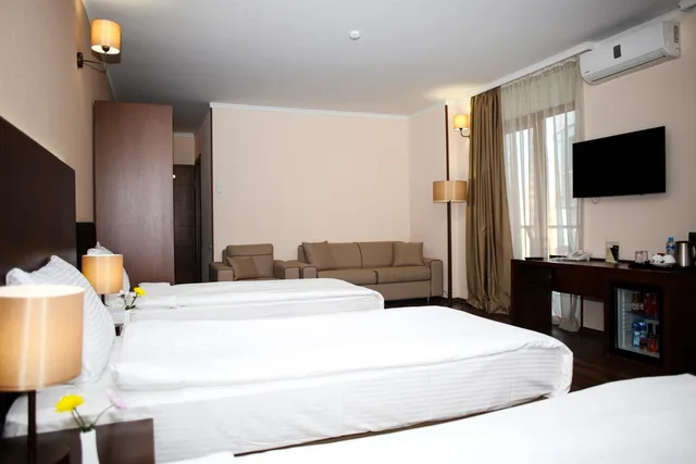 غرفة ثلاثية بإطلالة على المدينة، Corner Inn 3/10