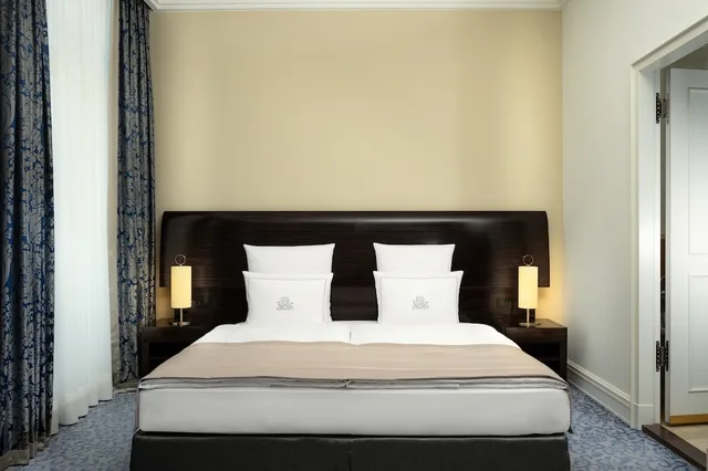 غرفة ديلوكس بسرير كينج، Hotel Atlantic Hamburg, Autograph Collection 4/7