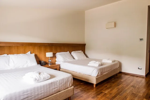 غرفة كومفورت ثلاثية بسرير كوين وسرير فردي، Aqua Montis Resort & Spa 1/4