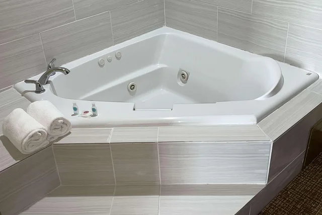 Upgrade, Suite, King Bed، Comfort Suites San Antonio SeaWorld - Lackland AFB 2/2