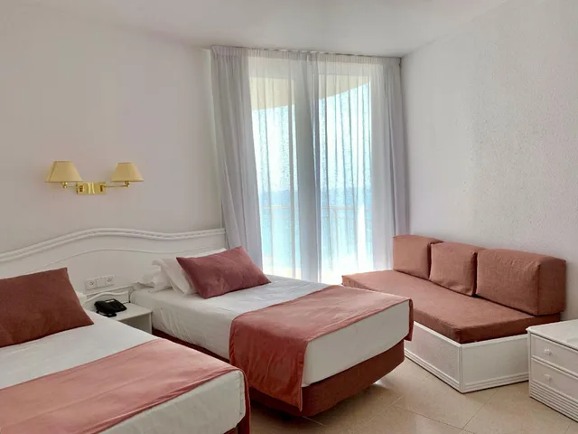 Classic, Double Bed, Partial Sea View, Balcony, Hotel Aromar 1/1