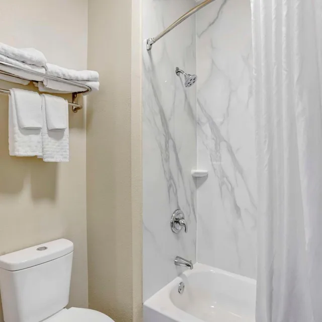 غرفة بسرير كوين يُسمح فيها بالحيوانات الأليفة، Best Western Carlisle 4/7