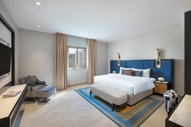 Renovated, 2 Bedrooms, Suite, Private Poolterrace، NH Collection Dubai Ibn Battuta 3/5
