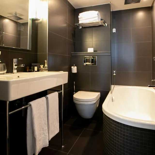 Privilege, King Bed, Xl, LE GREY HOTEL 4/6