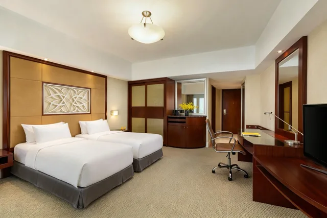 غرفة قياسية بسريرين منفصلين بإطلالة على المدينة في طابق مرتفع، Fudu Grand Hotel Changzhou 1/3