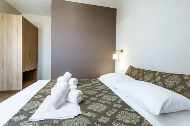 جناح فاخر بسرير مزدوج وسرير فردي بإطلالة على البحر، Gregory Comfort Hotel 4/6
