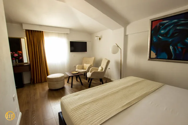 Grand, Twin Beds, HOTEL FANTASY 4/5
