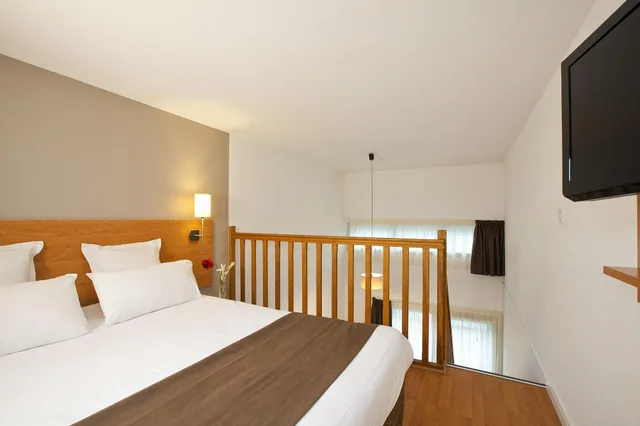 دوبلكس، Sajours Affaires Nantes Ducs de Bretagne 2/6