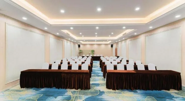 Echarm Hotel( Guangzhou Shiqiao Metro Station Zuanhui Square)، غوانزو 50/53