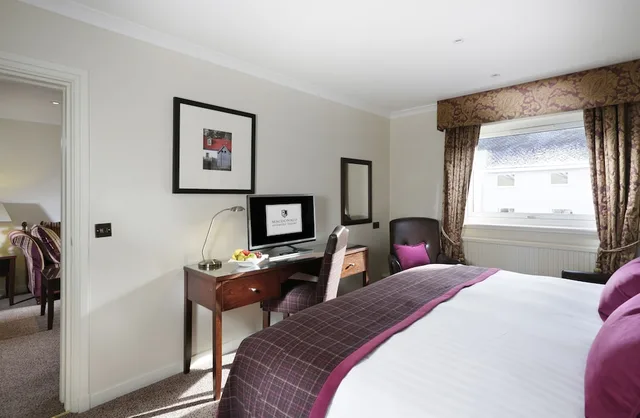 جناح بسرير كينج، Highlands Hotel 1/2