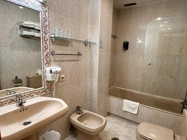 غرفة قياسية رباعية، Hostal Toledo 7/7