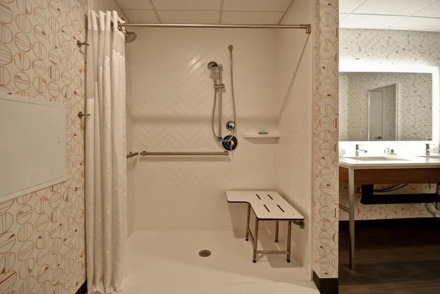استوديو بسرير كينج لذوي الإعاقة، Holiday Inn Lancaster 3/3