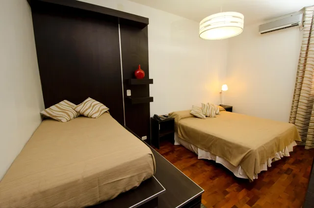 جناح جونيور ثلاثي، Albertina Hotel 1/4