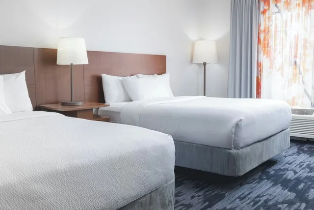 Studio, 2 Queen Beds, Accessible, Fairfield Inn Suites By Marriott Cincinnati Eastgate 1/3