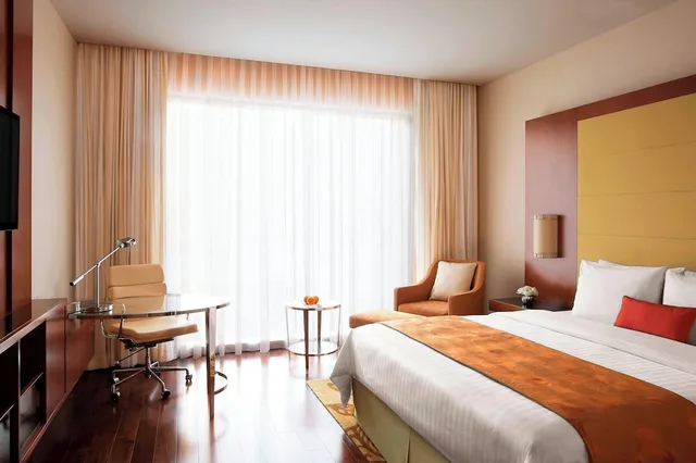 غرفة تنفيذية بسرير كينج، Courtyard By Marriott Kochi Airport 1/5