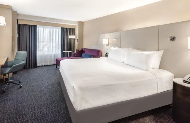 Worklife, King Bed، Crowne Plaza Cleveland At Playhouse Square An Ihg Hotel 5/10