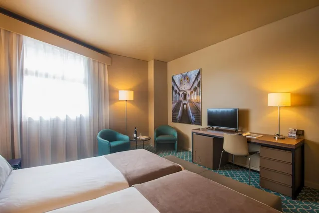 غرفة كومفورت عائلية، Hotel Dom Henrique Downtown 1/12
