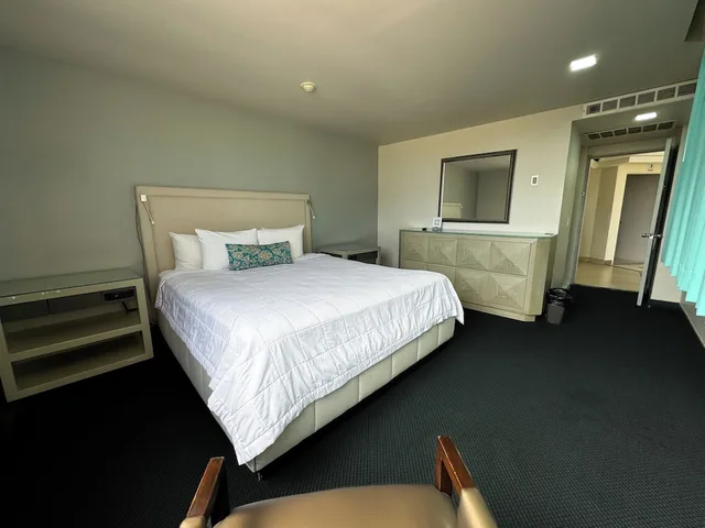غرفة قياسية بسرير كوين، Corona Plaza Hotel 6/10