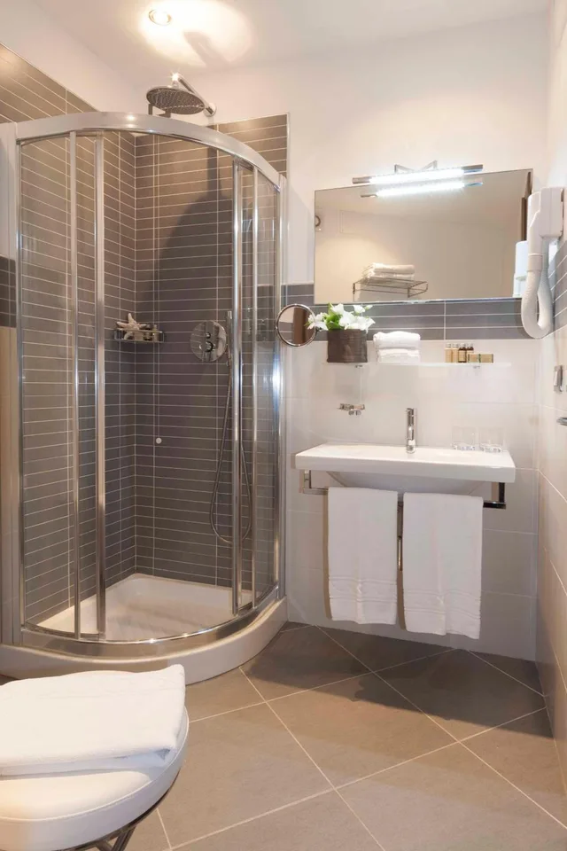 Classic, Double or Twin Bed, Pool and Sea View، Hotel Mariver 4/4