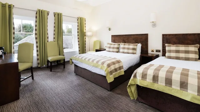 غرفة عائلية بسرير مزدوج وسرير فردي، Scotlands Spa Hotel 9/10