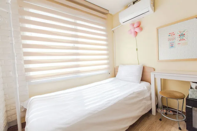 Room, Twin Beds, External Bathroom، Hongdae Style Guesthouse 3/10