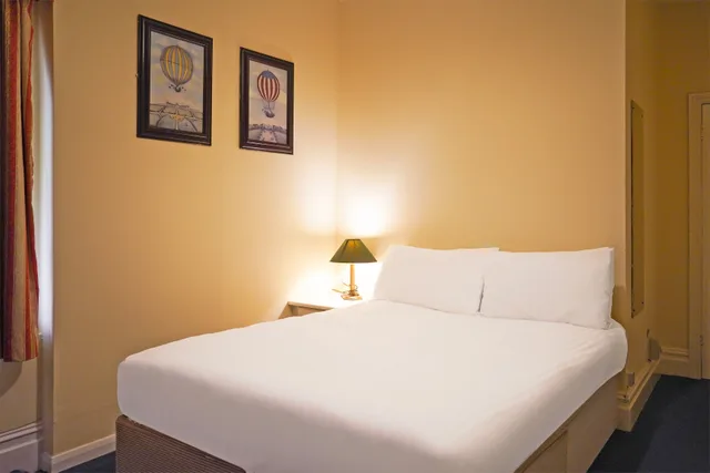 غرفة قياسية رباعية، OYO Langford Hotel, Brighton & Hove 2/4