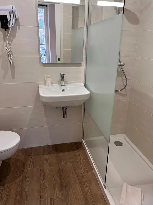 غرفة مفردة، Hipotel Paris Voltaire Bastille 6/20