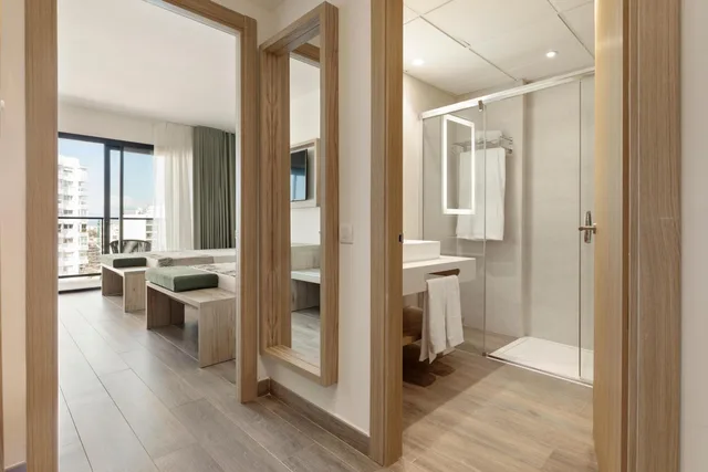 غرفة بسريرين مزدوجين، Best Triton Hotel 5/5