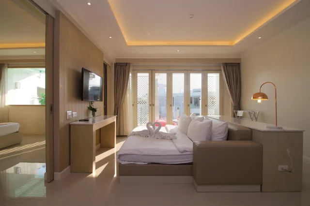 جناح بسرير كينج مع أريكة بجاكوزي، The Sea-Cret Hua Hin Hotel 1/1