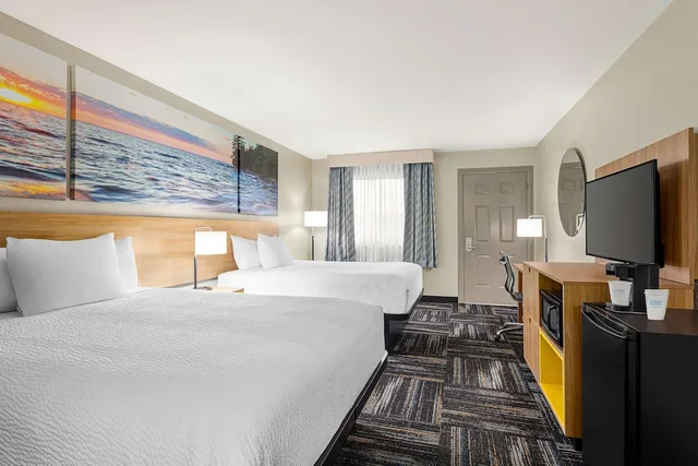 غرفة قياسية بسريرين كوين، Days Inn by Wyndham Paris 2/5