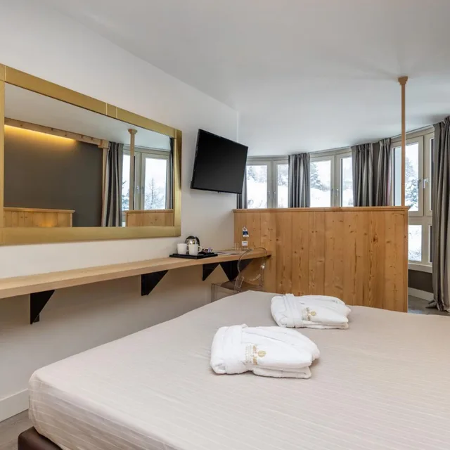 غرفة سوبيريور رباعية، Hotel Piandineve 1/6
