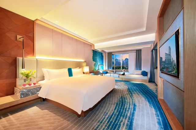 غرفة بسرير كوين بإطلالة على المتنزه، Royce Hotel Shenzhen 1/2