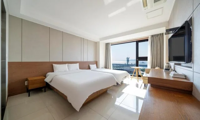 غرفة بريميوم بسريرين منفصلين بإطلالة على البحر، Premiers Hotel 10/10