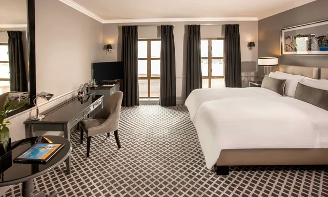 غرفة ديلوكس بسريرين منفصلين، 54 On Bath 3/10