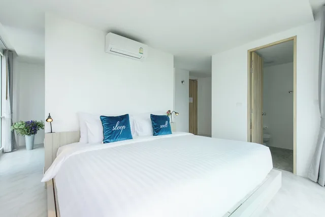 غرفة ديلوكس بسرير مزدوج، Costa Village Bangsaray 2/10