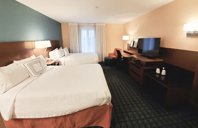 غرفة قياسية بسريرين مزدوجين لذوي الإعاقة، Fairfield Inn Suites By Marriott Cleveland Avon 1/2
