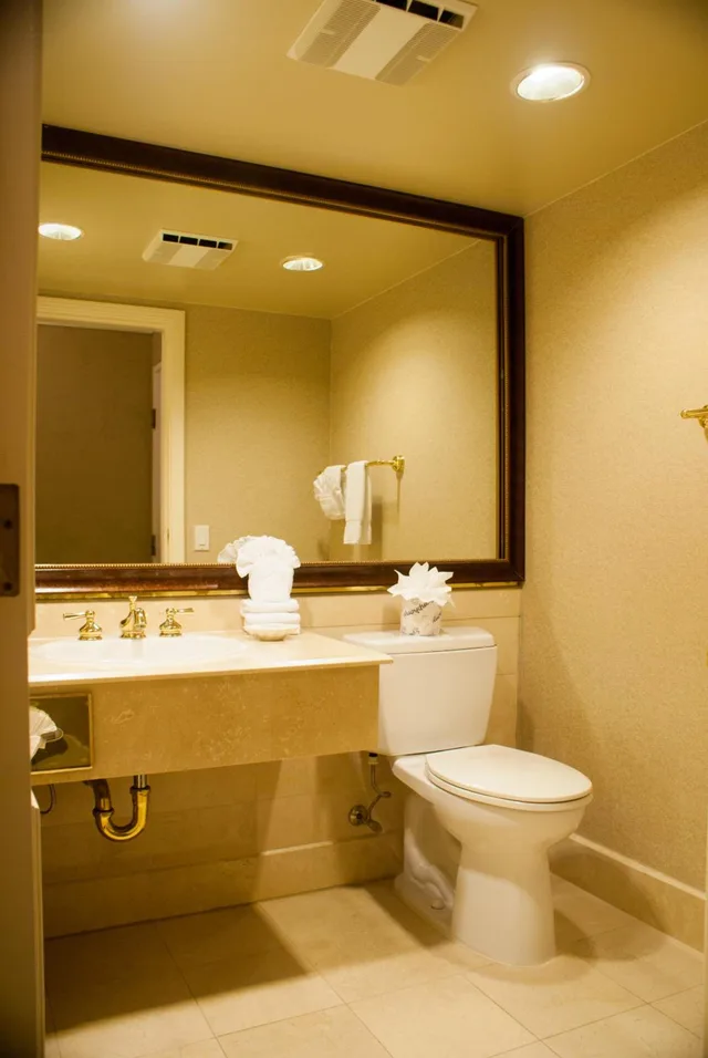 غرفة بسرير مزدوج بإطلالة على المدينة، Indian Wells Resort Hotel 7/8