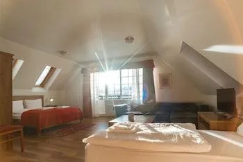 غرفة عائلية بغرفة نوم واحدة، Laxnes Hotel 2/2