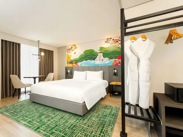 غرفة بسرير مزدوج بإطلالة على البحر، Mercure Mactan Cebu 2/2