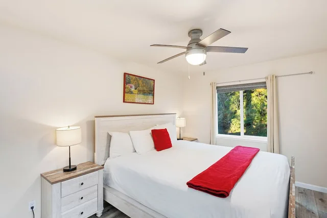 2 Bedrooms, Cottage, King and Queen Bed, Valley View, Kitchen، West Sonoma Inn and Spa 3/7